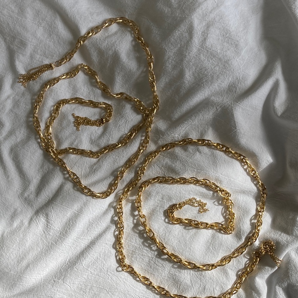 Vintage gold-toned chains